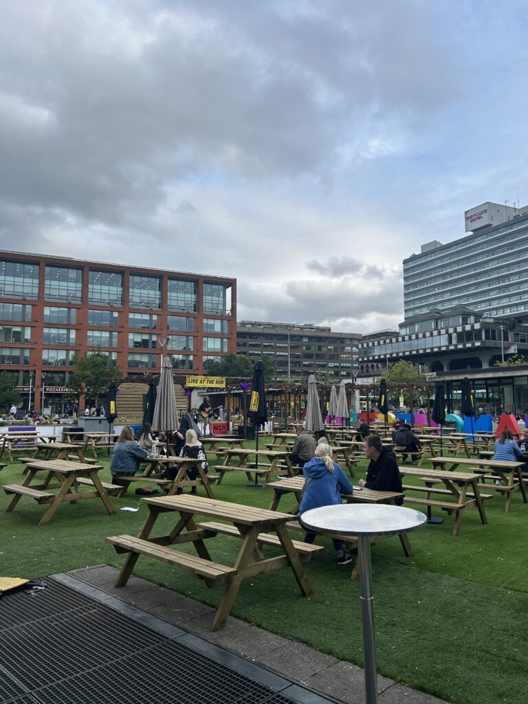 MCR Live Hub Manchester Piccadilly Gardens